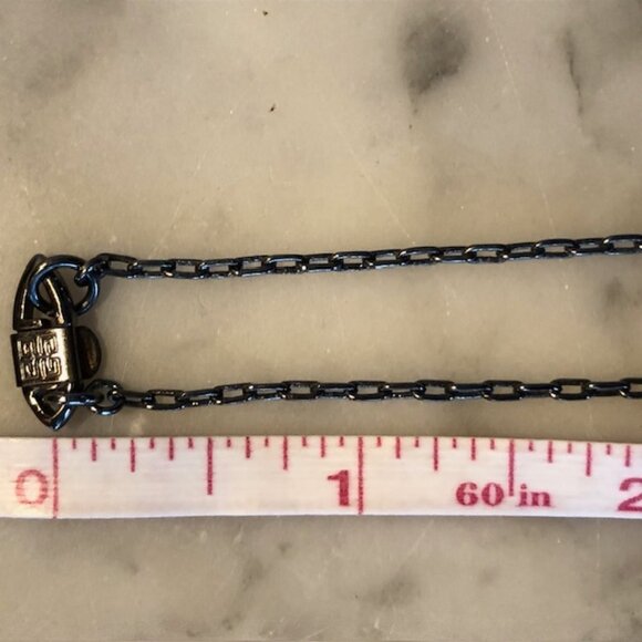 GIVENCHY Signed Ruby Red Crystal Pendant Silvertone Necklace Vintage 16" - Picture 14 of 16